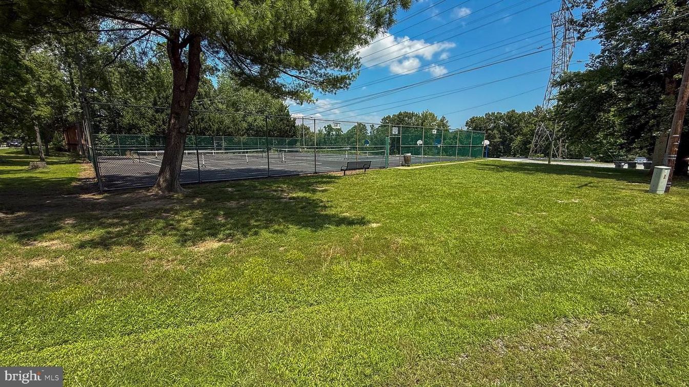 Exterior, Tennis Courts