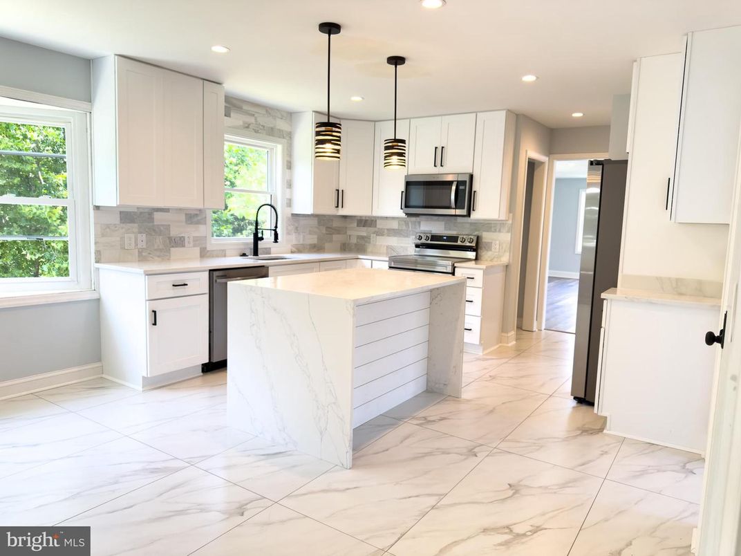 Interior, Kitchen, Marble, Pendant Lights, Recessed Lighting, Stainless Steel Appliances