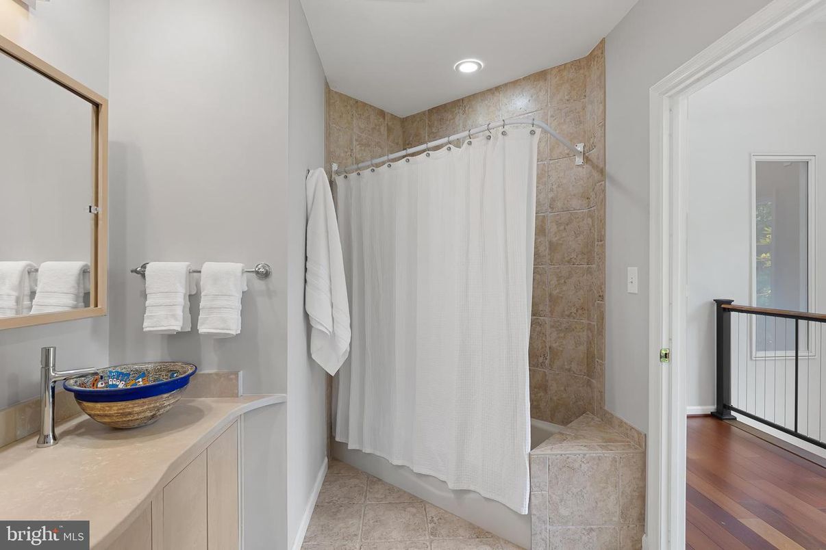 Bathroom, Interior, Recessed Lighting, Wood Texture Flooring