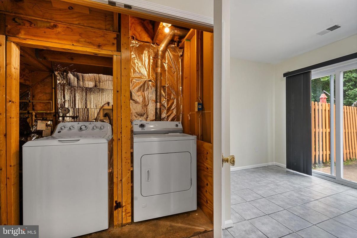 Interior, Utility Closets, Washer