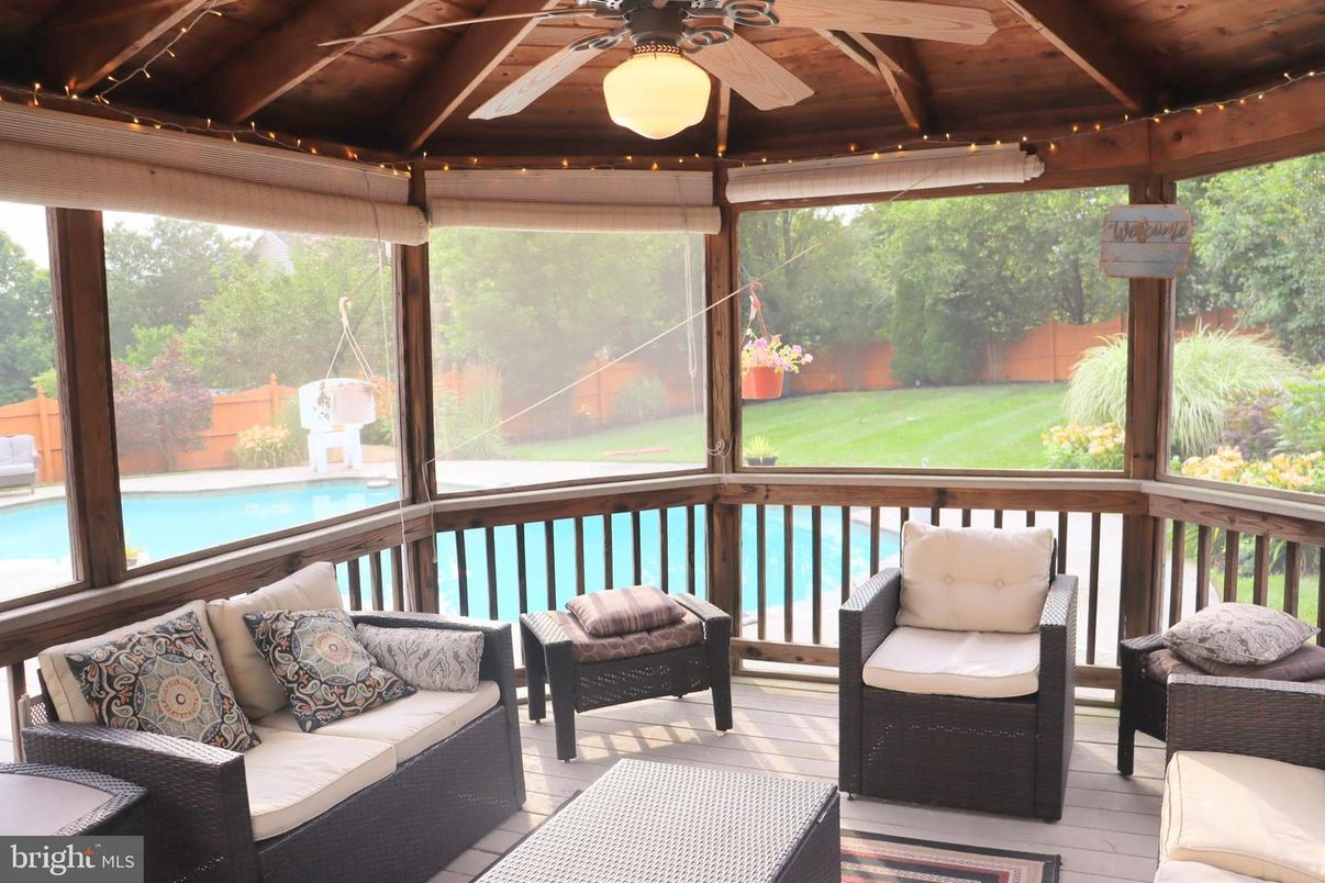 Interior, Sun Room, Wooden Ceilings