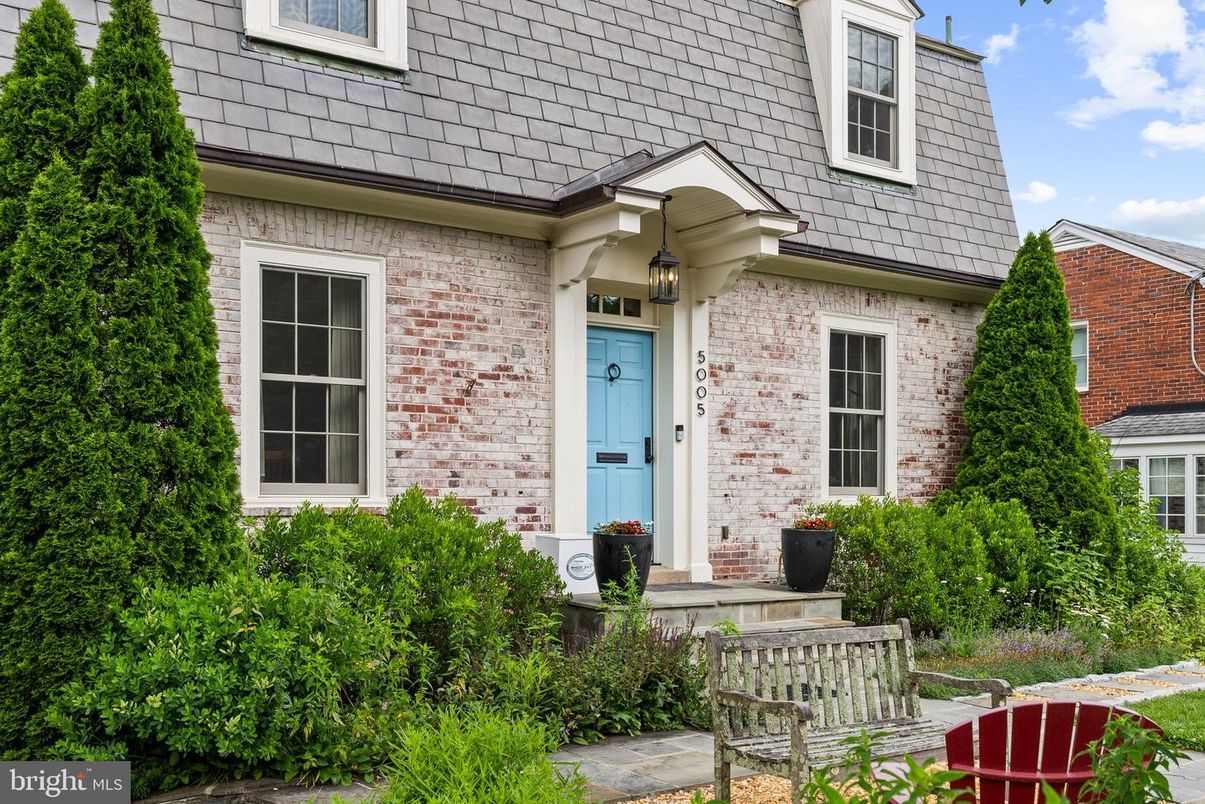 Exterior, Facade, Brick Facade, Cape Cod