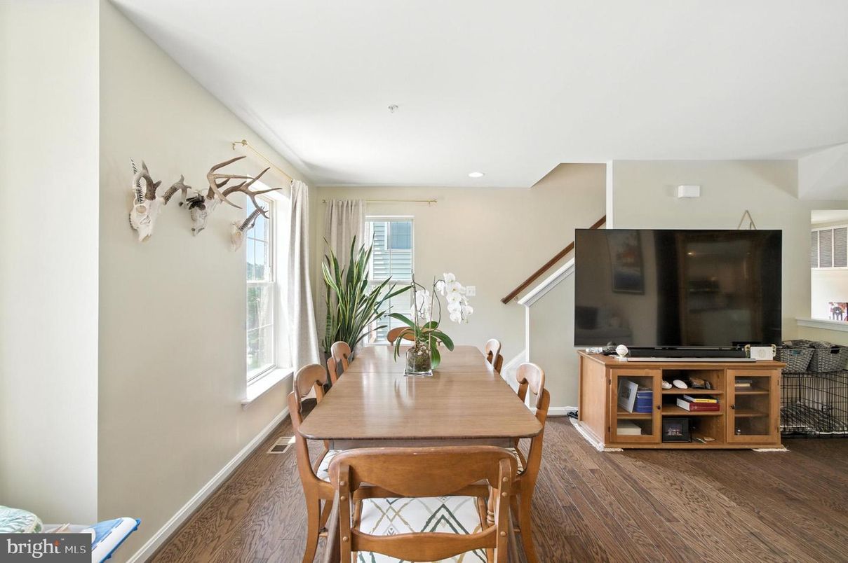 Dining room, Interior, Recessed Lighting, Wood Texture Flooring