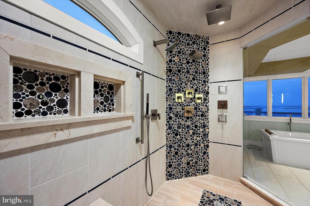 Bathroom, Free Standing Baths, Glass Shower, Interior, Recessed Lighting, Water