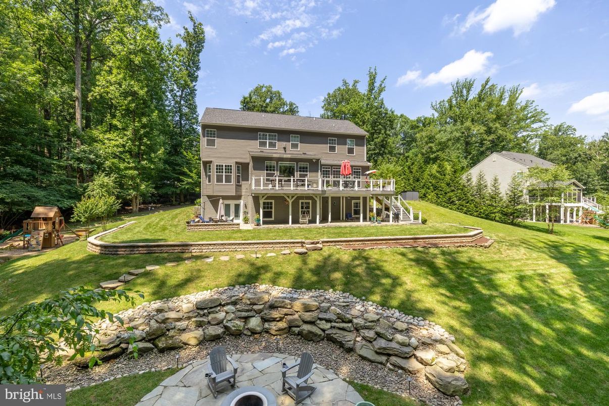Backyard, Exterior, Playground