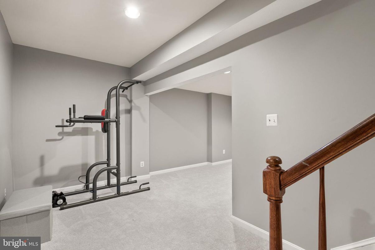 Fitness Equipment, Interior, Recessed Lighting