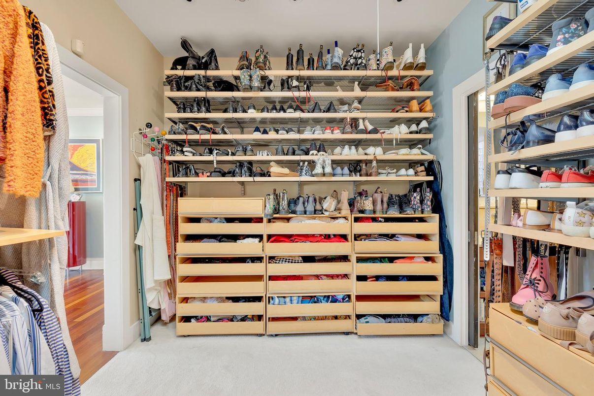 Interior, Walk-in Closets