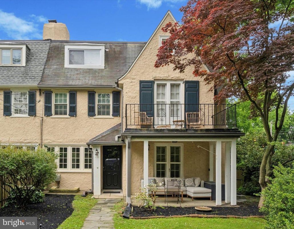 Exterior, Facade, Cape Cod