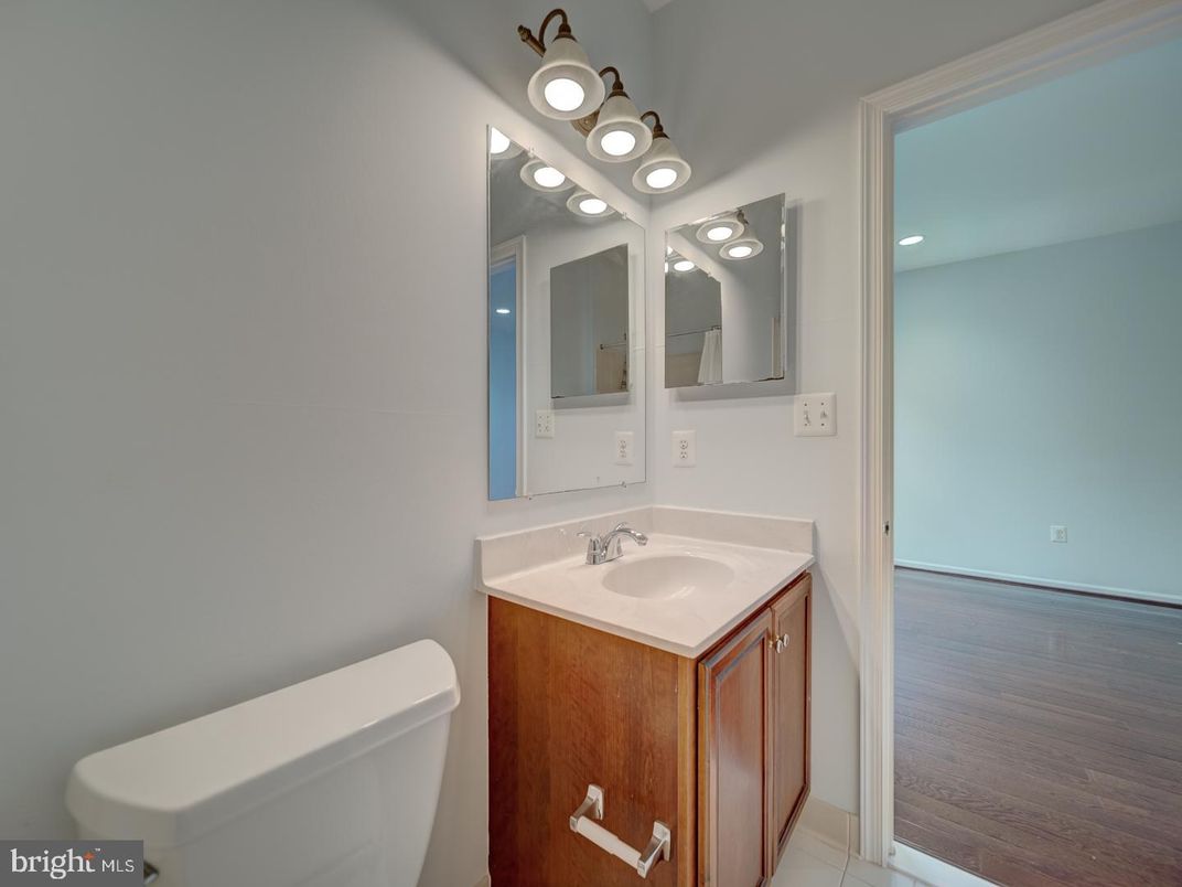 Bathroom, Interior, Recessed Lighting, Wood Texture Flooring