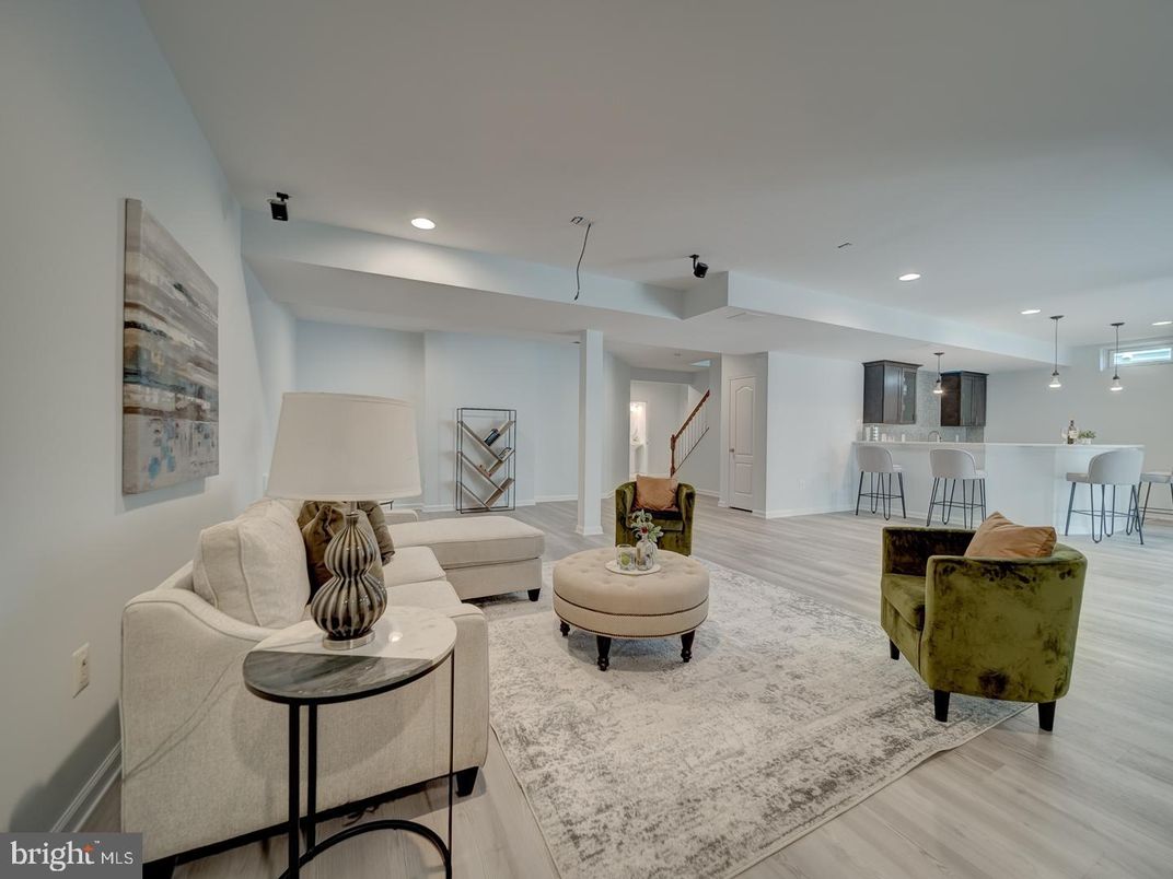 Dining room, Interior, Living room, Pendant Lights, Recessed Lighting, Wood Texture Flooring