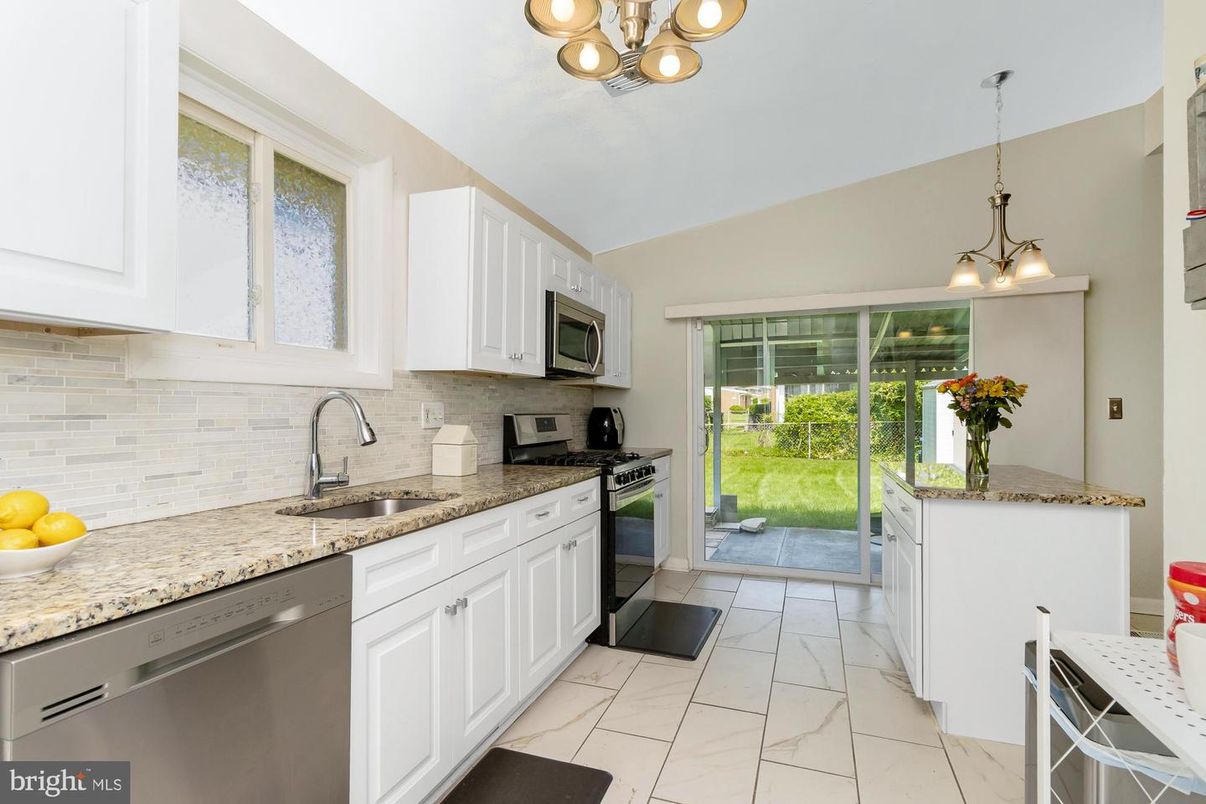 Interior, Kitchen, Marble, Pendant Lights, Stainless Steel Appliances