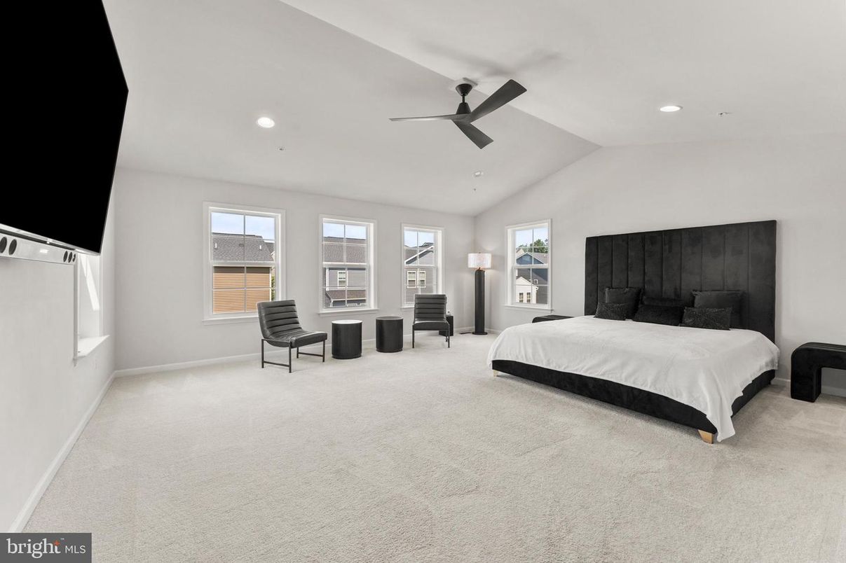 Bedroom, Interior, Recessed Lighting