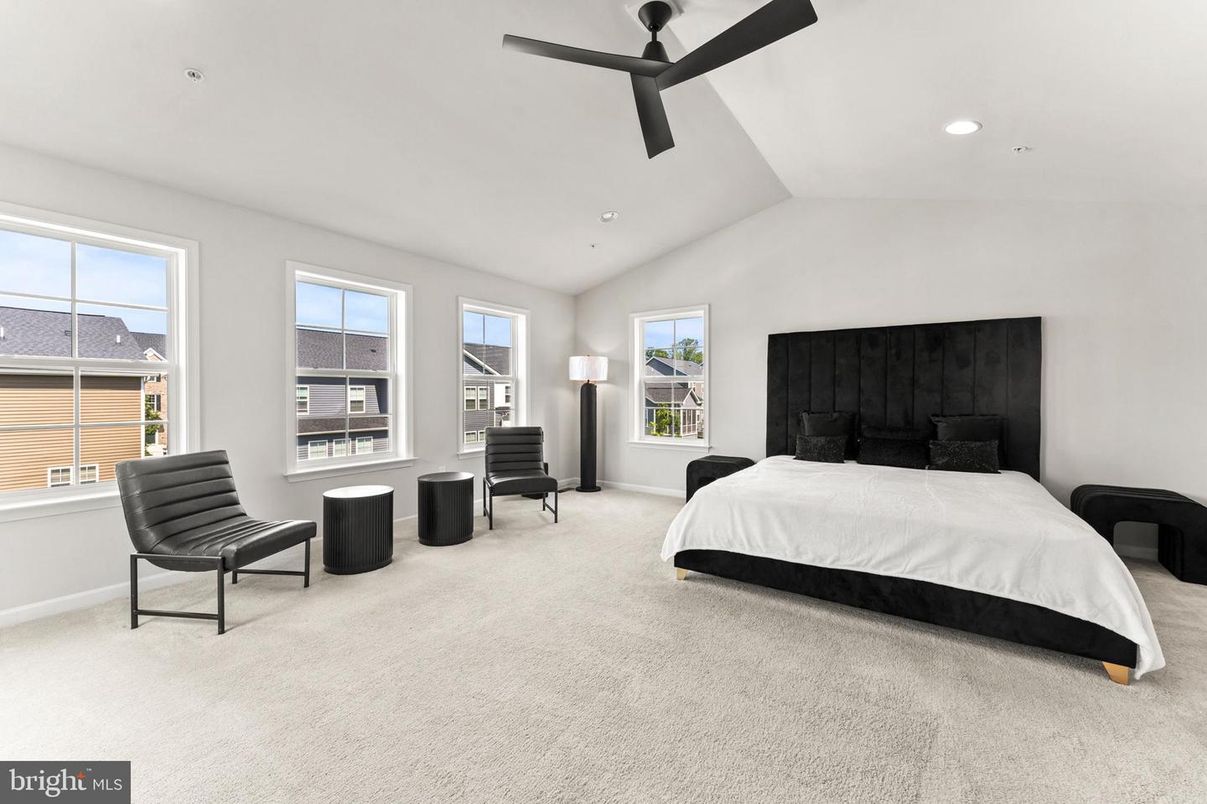 Bedroom, Interior, Recessed Lighting