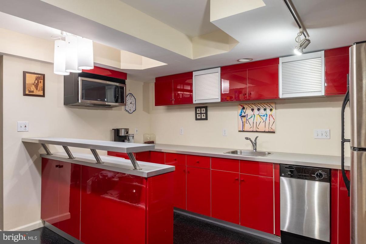 Interior, Kitchen, Stainless Steel Appliances