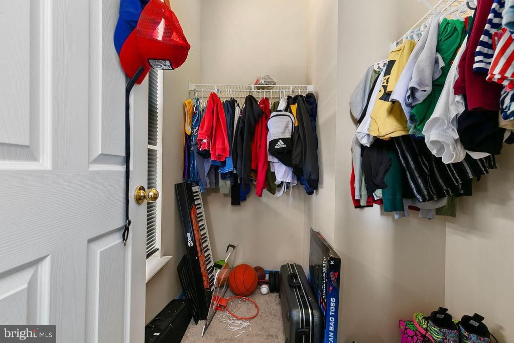 Interior, Walk-in Closets