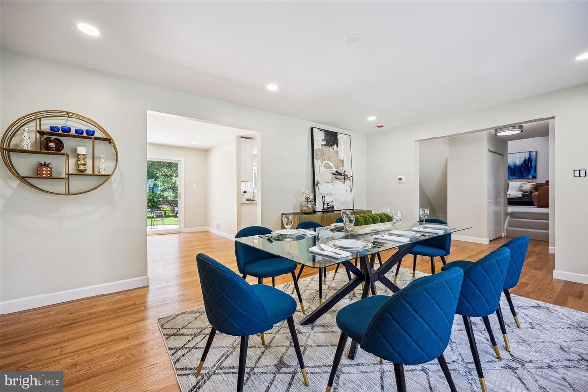 Dining room, Interior, Recessed Lighting, Wood Texture Flooring