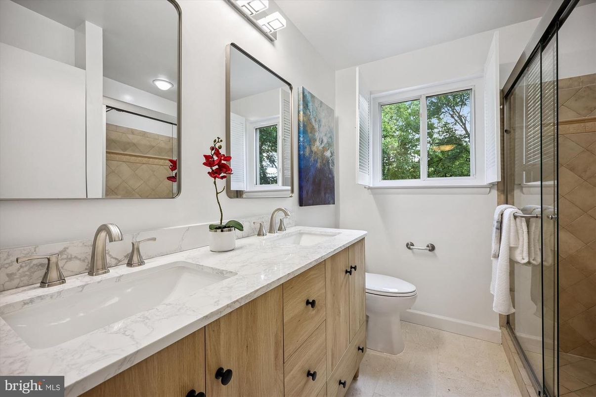 Bathroom, Dual Sink Vanities, Glass Shower, Interior