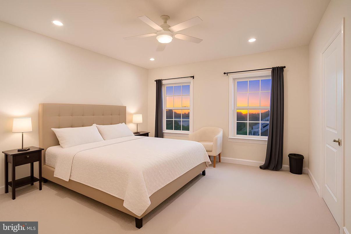Bedroom, Interior, Recessed Lighting, Water