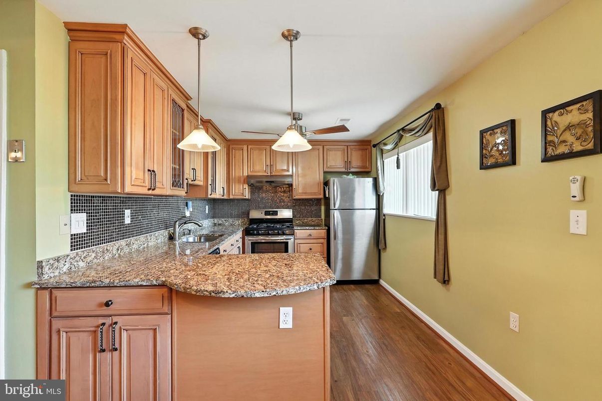 Interior, Kitchen, Pendant Lights, Stainless Steel Appliances, Wood Texture Flooring