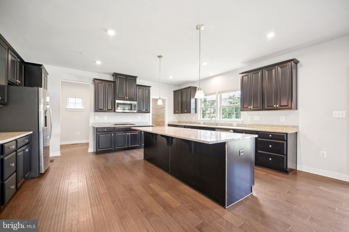 Interior, Kitchen, Pendant Lights, Recessed Lighting, Wood Texture Flooring
