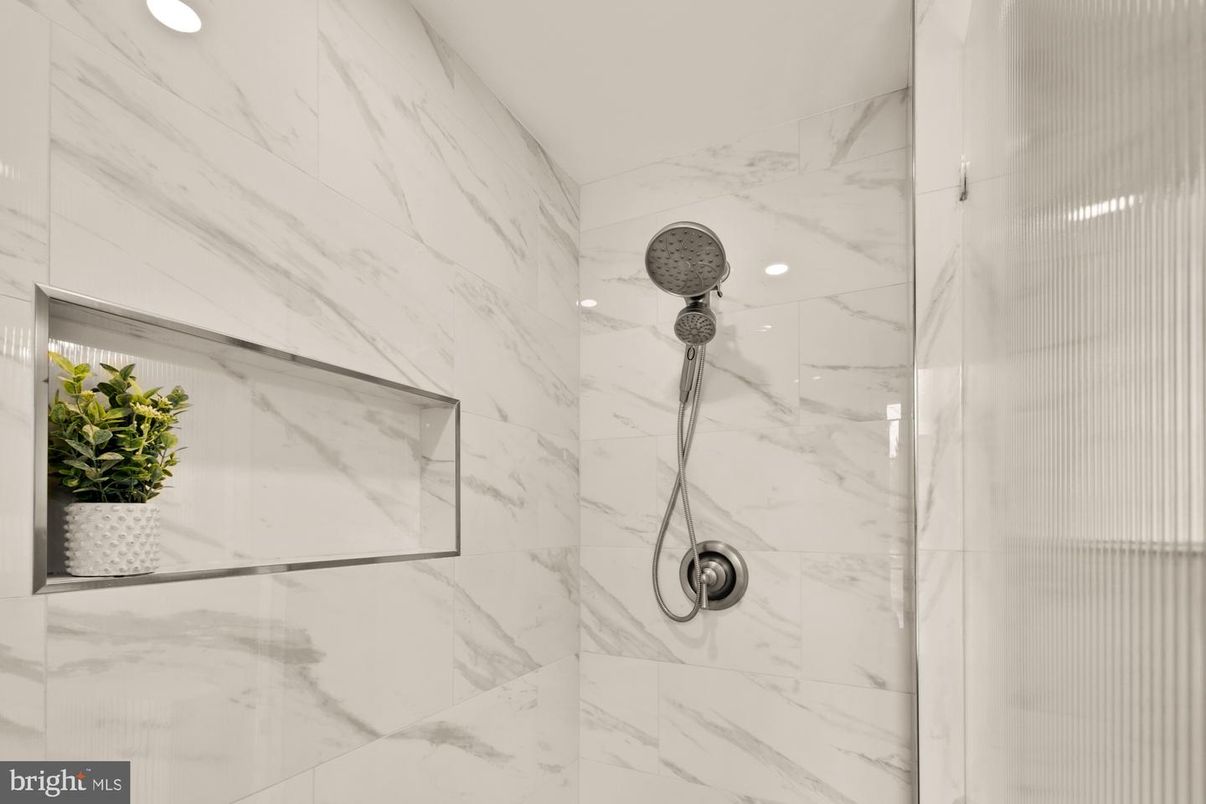 Bathroom, Interior, Marble Walls, Recessed Lighting