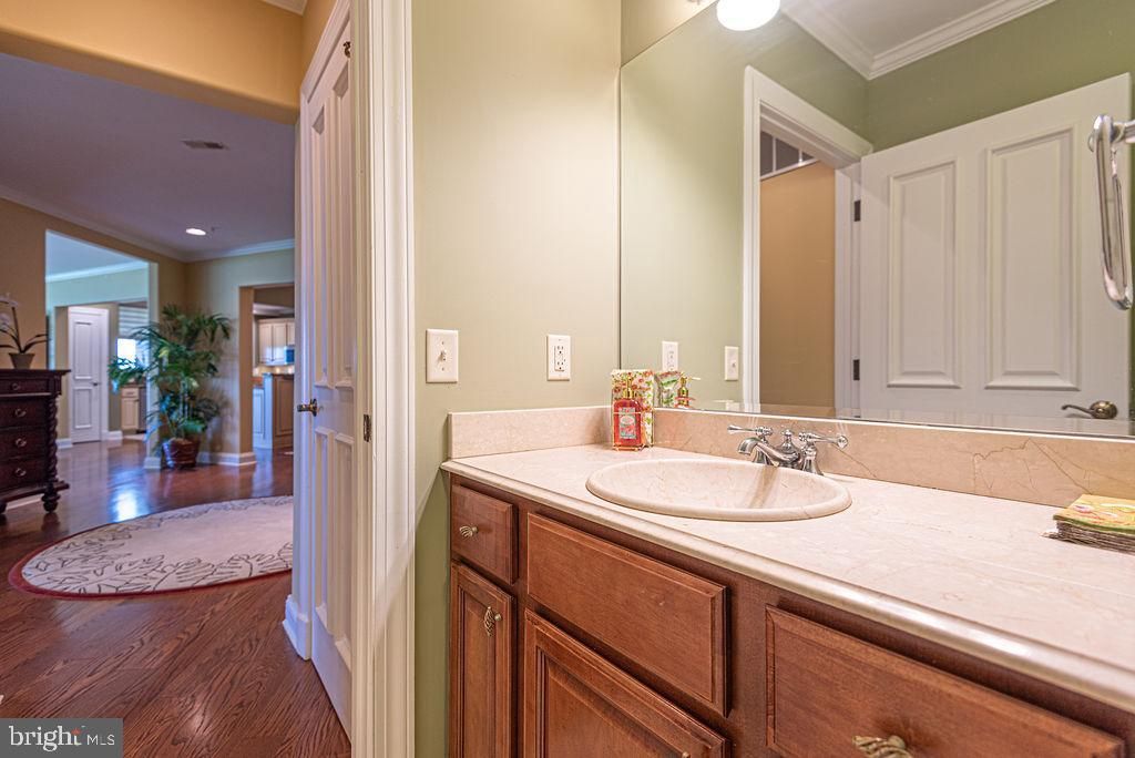 Bathroom, Interior, Recessed Lighting, Wood Texture Flooring