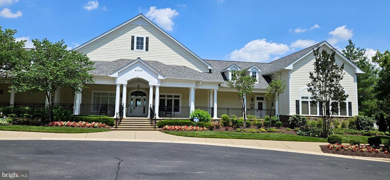 Exterior, Facade, Farmhouse