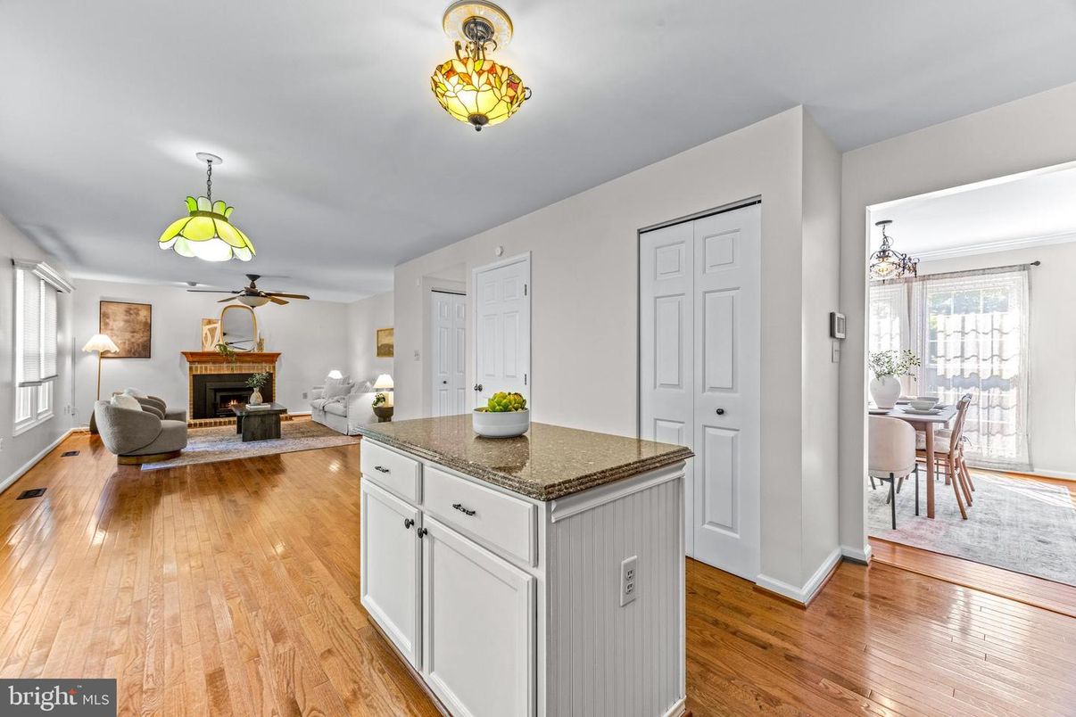Dining room, Fireplace, Interior, Living room, Pendant Lights, Wood Texture Flooring