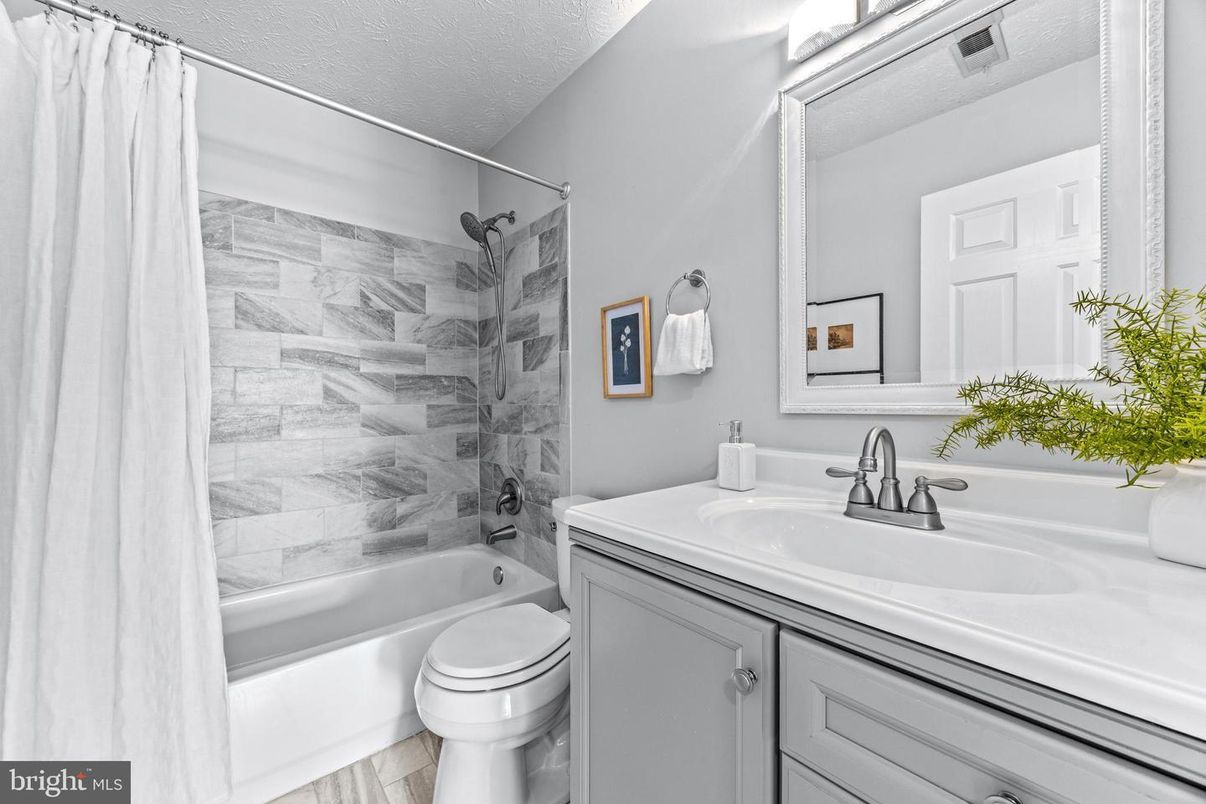 Bathroom, Interior, Marble Walls