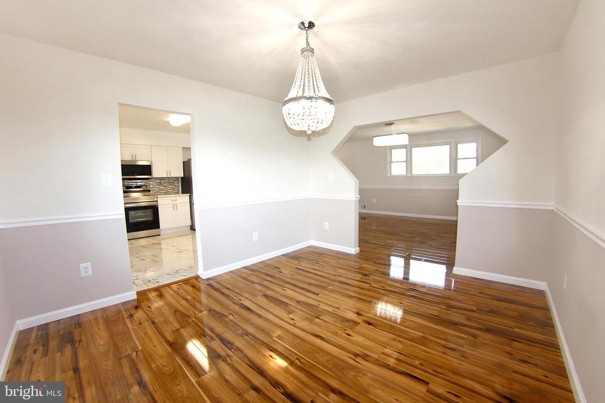 Chandelier, Empty room, Interior, Kitchen, Stainless Steel Appliances, Wood Texture Flooring