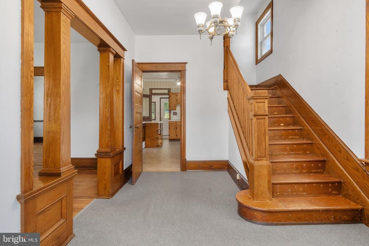 Chandelier, Interior, Wood Texture Flooring