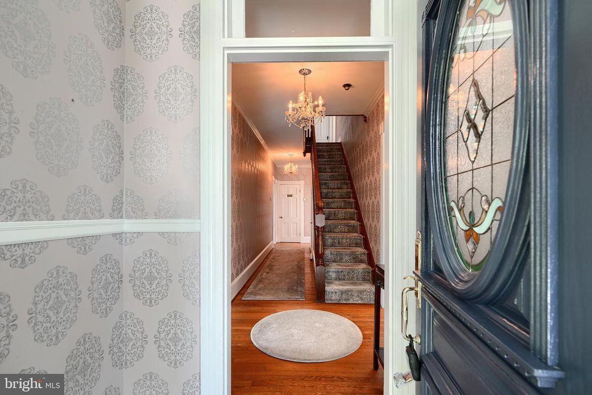 Chandelier, Interior, Wood Texture Flooring