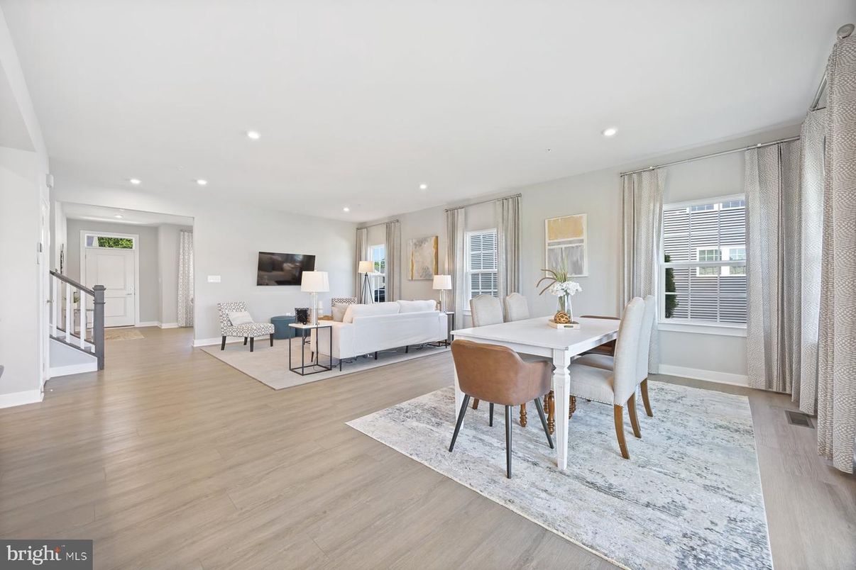Dining room, Interior, Living room, Recessed Lighting, Wood Texture Flooring