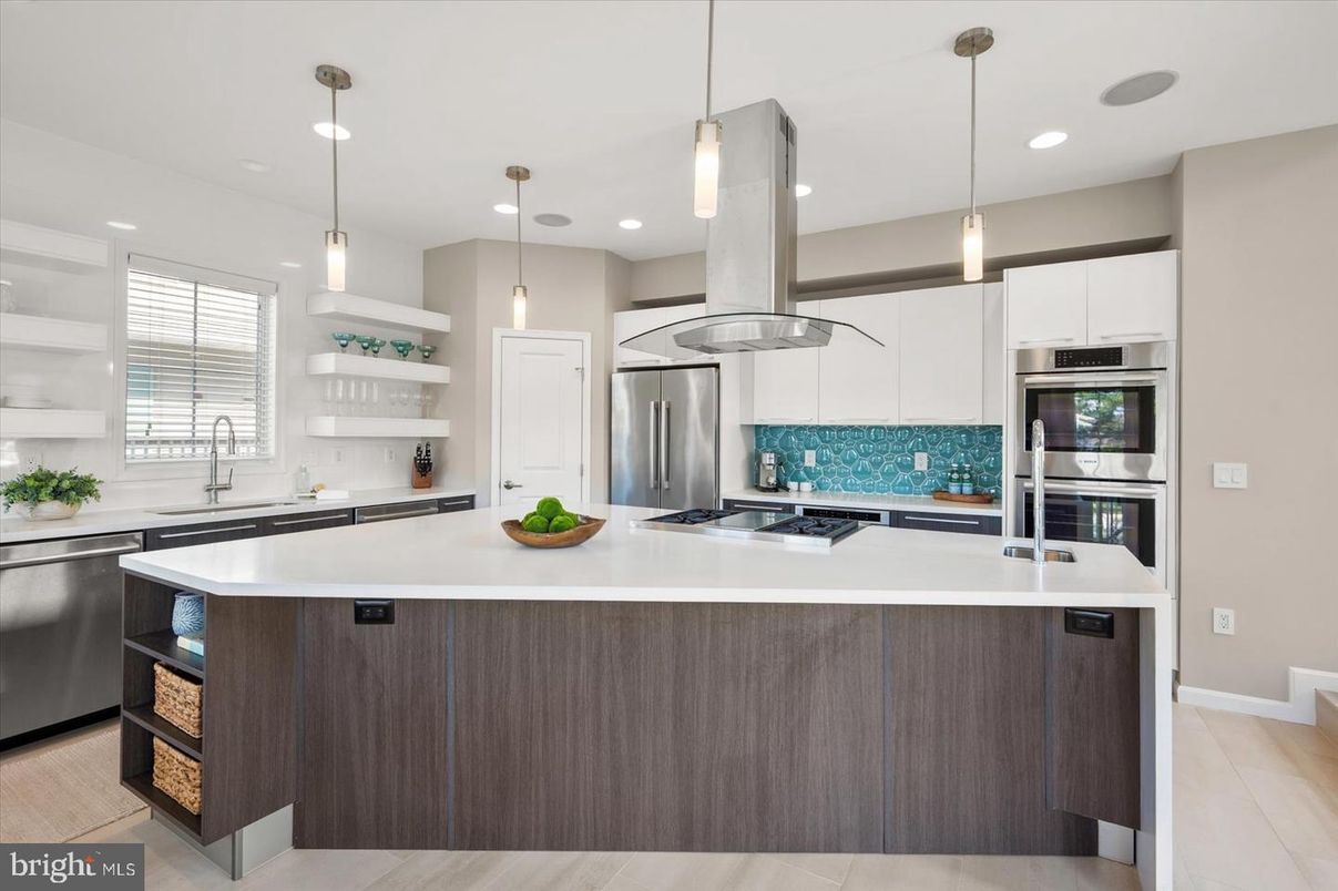 Interior, Kitchen, Pendant Lights, Recessed Lighting, Stainless Steel Appliances