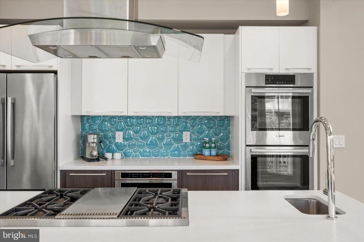 Interior, Kitchen, Stainless Steel Appliances