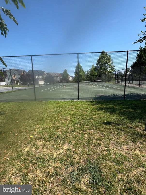 Exterior, Tennis Courts