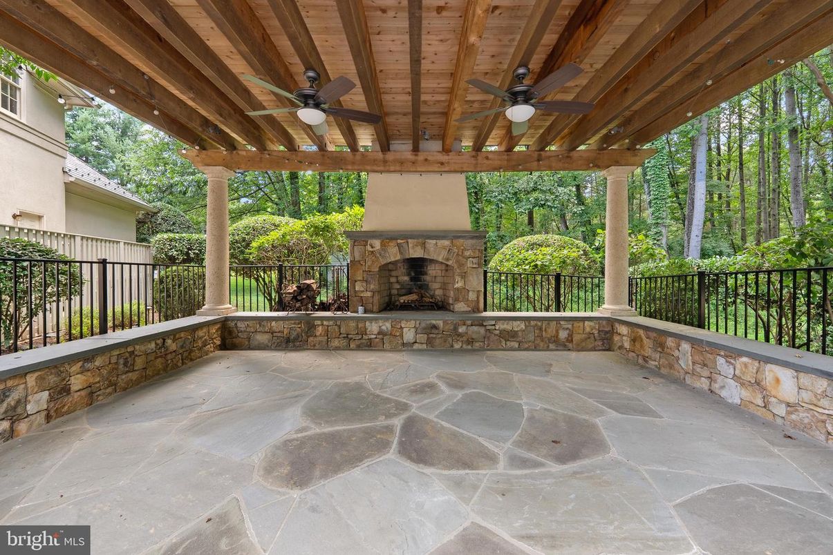 Exterior, Fireplace