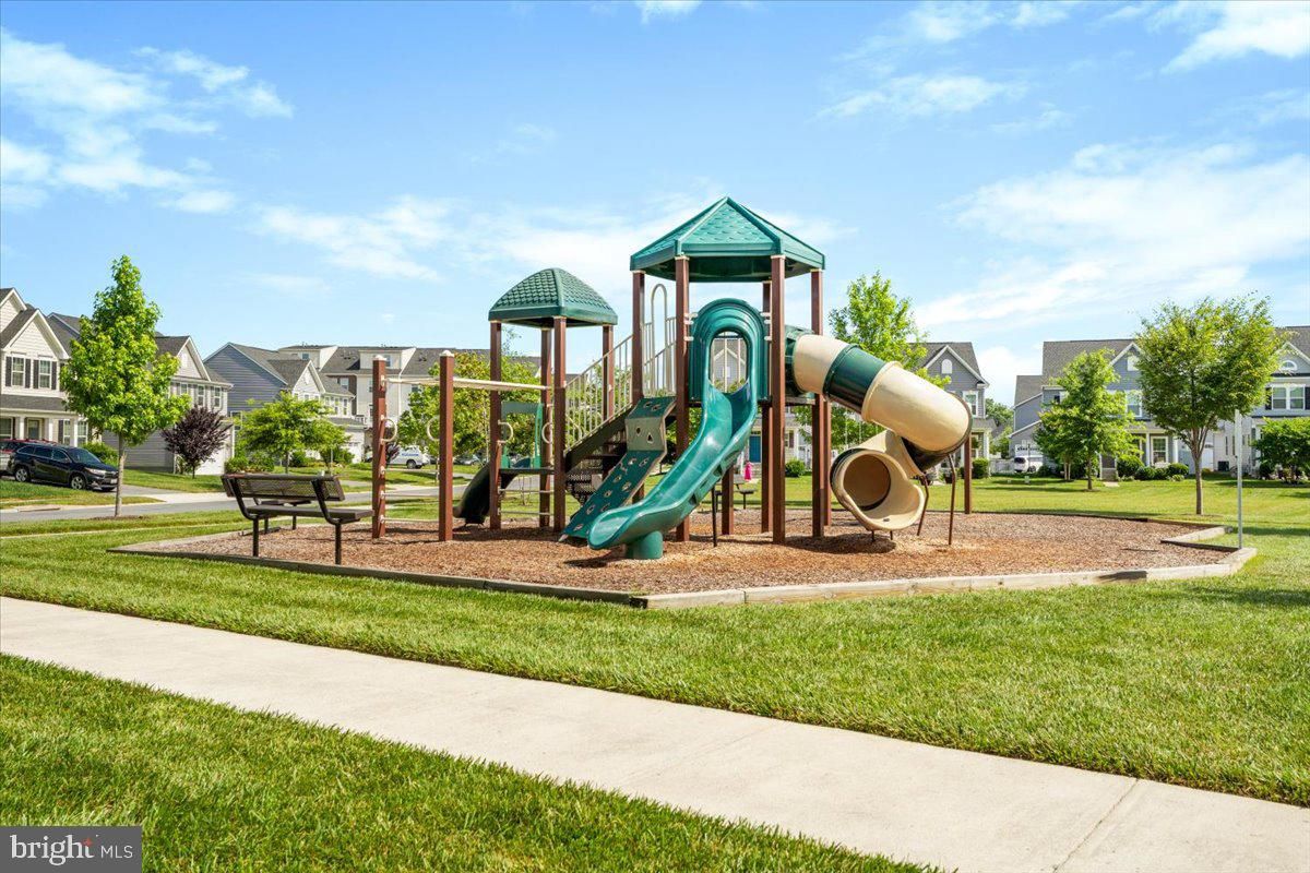 Backyard, Exterior, Playground
