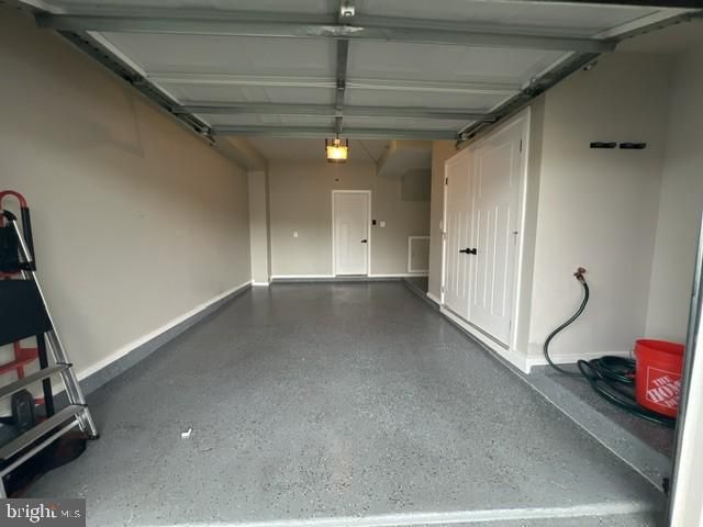 Garage, Interior