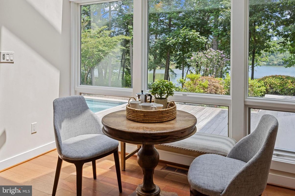 Interior, Sun Room, Water, Wood Texture Flooring