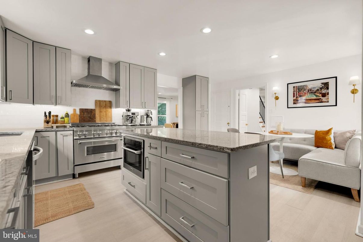 Interior, Kitchen, Living room, Recessed Lighting, Stainless Steel Appliances, Wood Texture Flooring