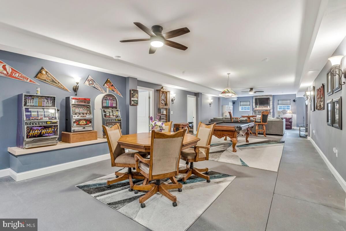 Billiard Table, Dining room, Game Room, Interior, Pendant Lights