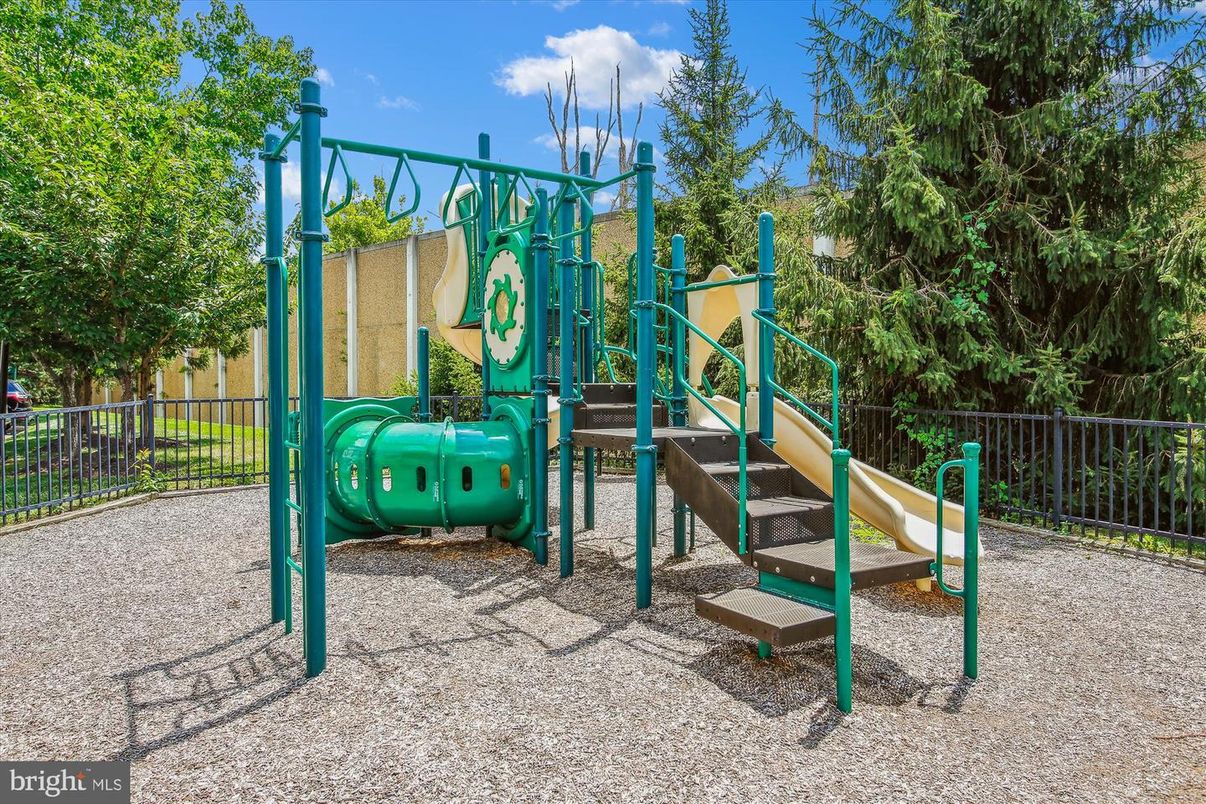 Backyard, Exterior, Playground