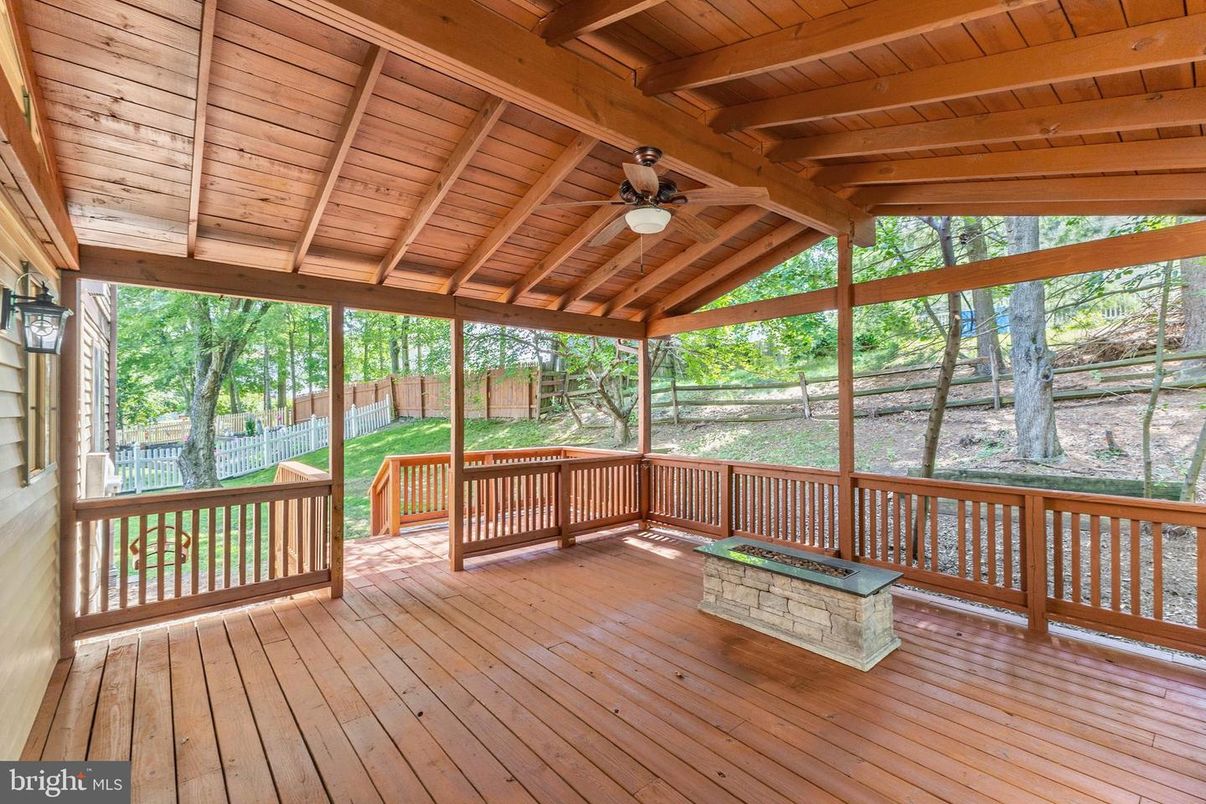 Wooden Beams, Wooden Ceilings, Wood Texture Flooring