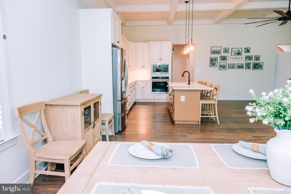 Dining room, Interior, Kitchen, Pendant Lights, Stainless Steel Appliances, Wood Texture Flooring