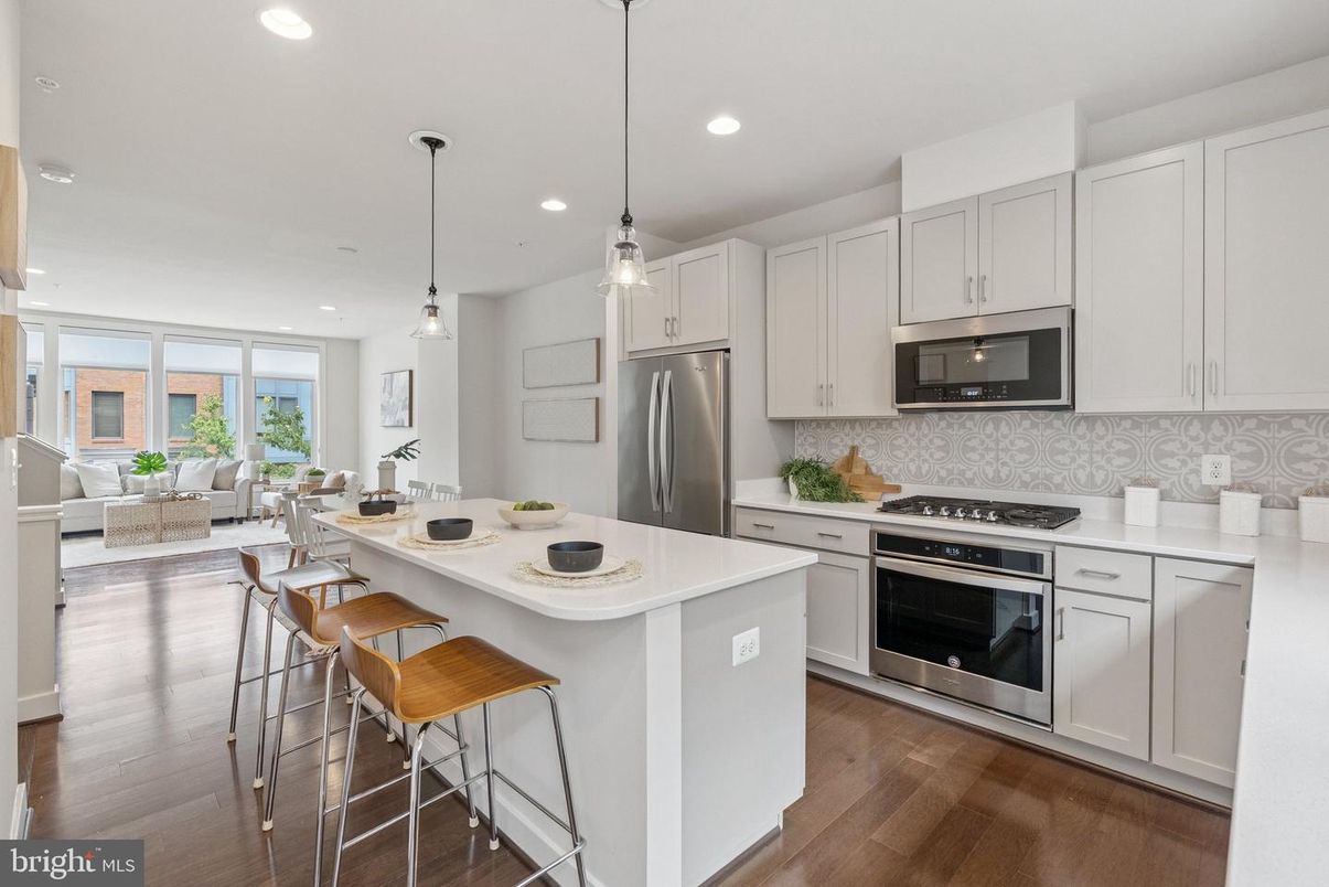 Interior, Kitchen, Living room, Pendant Lights, Recessed Lighting, Stainless Steel Appliances, Wood Texture Flooring