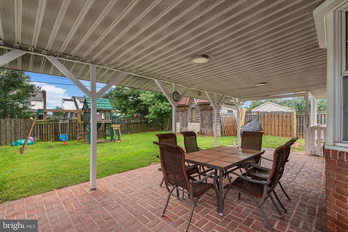 Backyard, Exterior, Playground