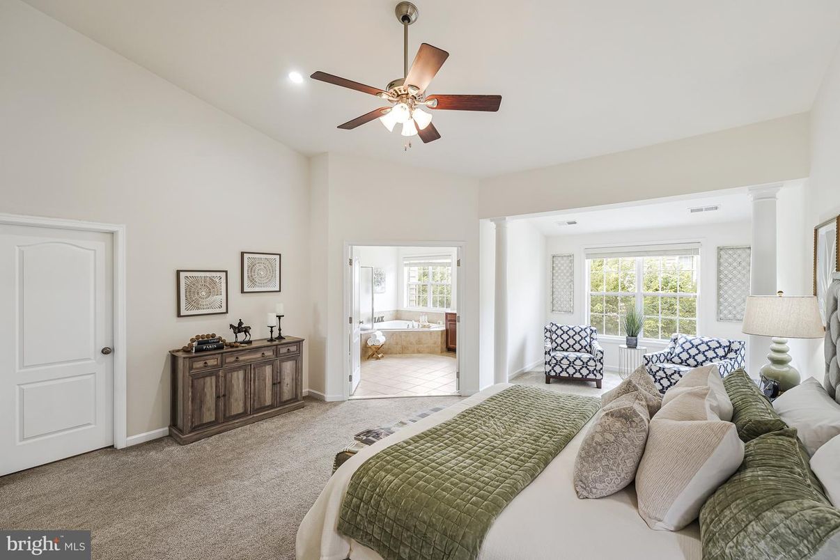Bedroom, Interior, Recessed Lighting