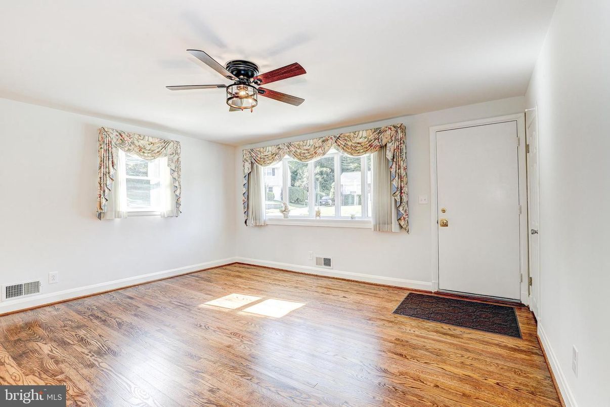 Empty room, Interior, Wood Texture Flooring