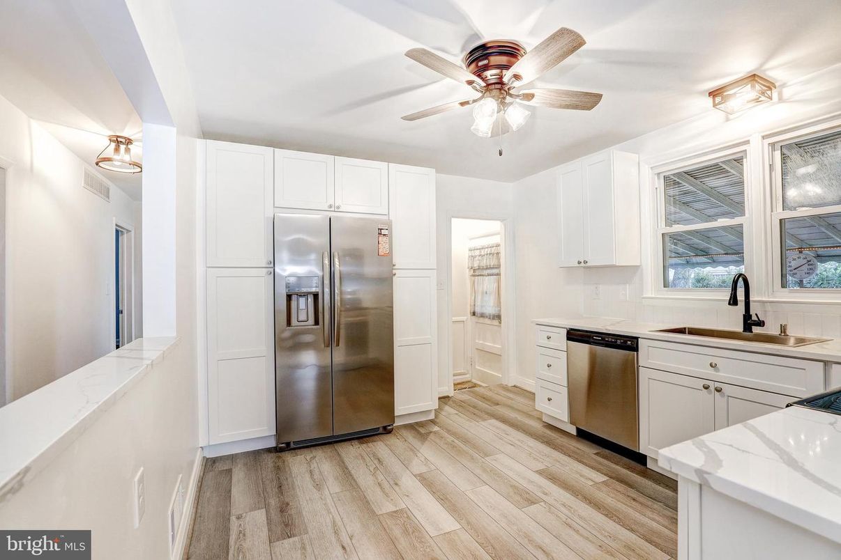 Interior, Kitchen, Stainless Steel Appliances, Wood Texture Flooring